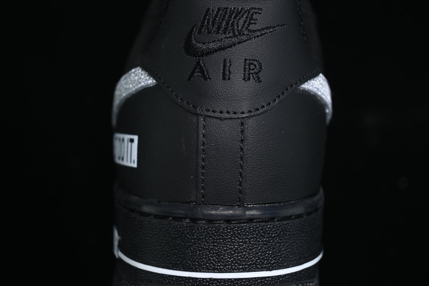 Black Air Force 1 ‘Just Do It’ edition